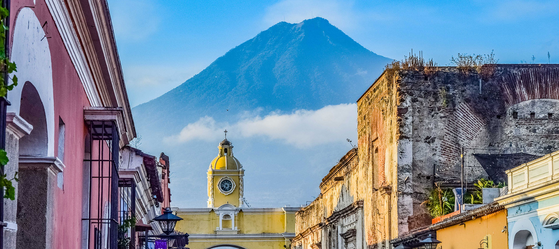 Ruta-de-los-Volcanes-(Antigua,-Guatemala)